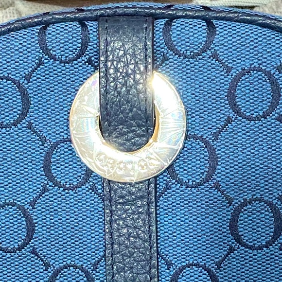 Oroton Small Beauty Case in Navy - Picture 3 of 6